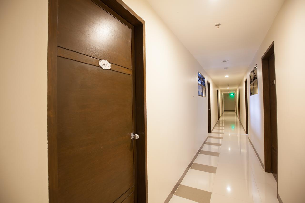 Emerald Suites Cdo Cagayan de Oro Exterior photo