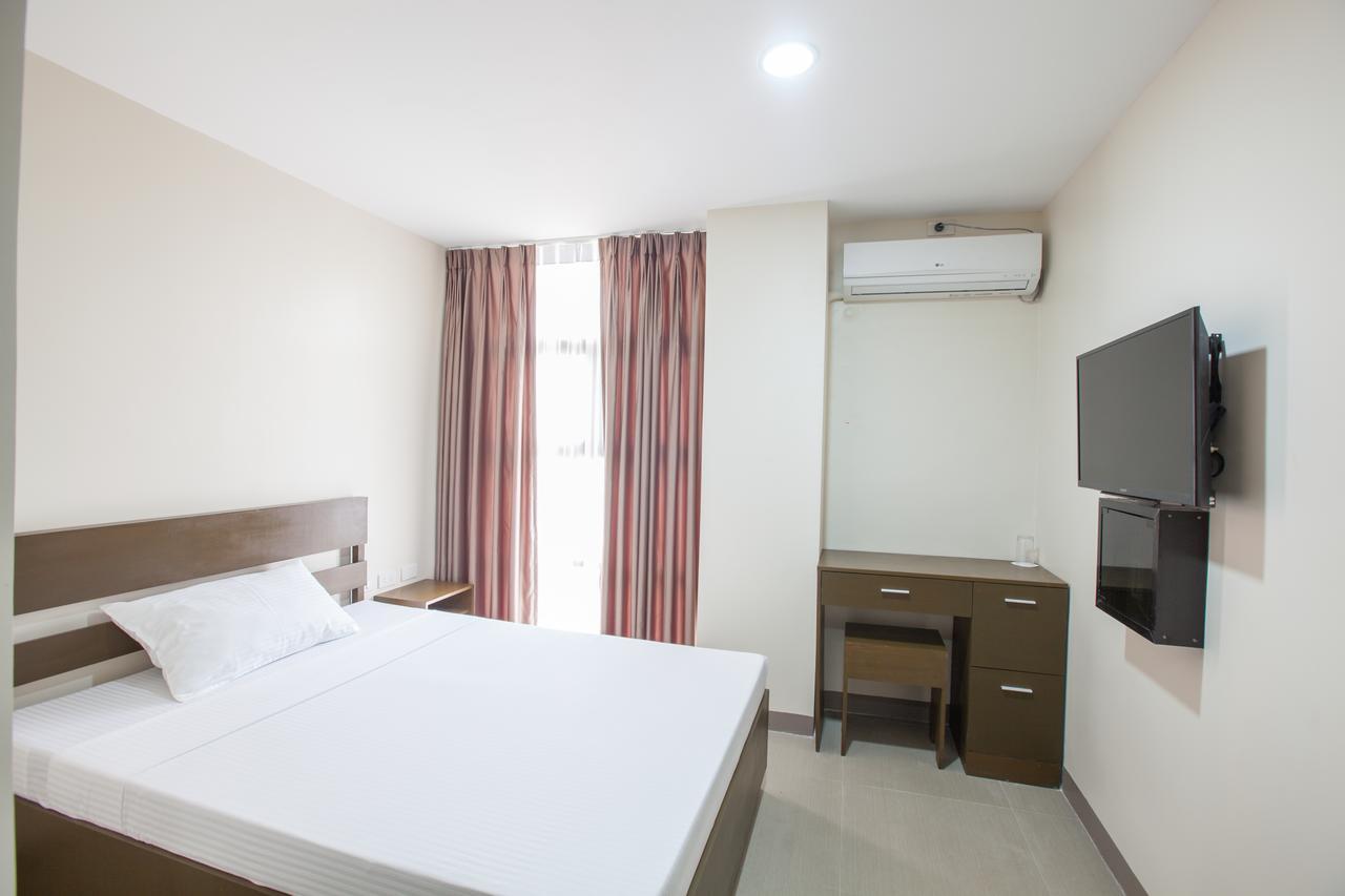 Emerald Suites Cdo Cagayan de Oro Room photo
